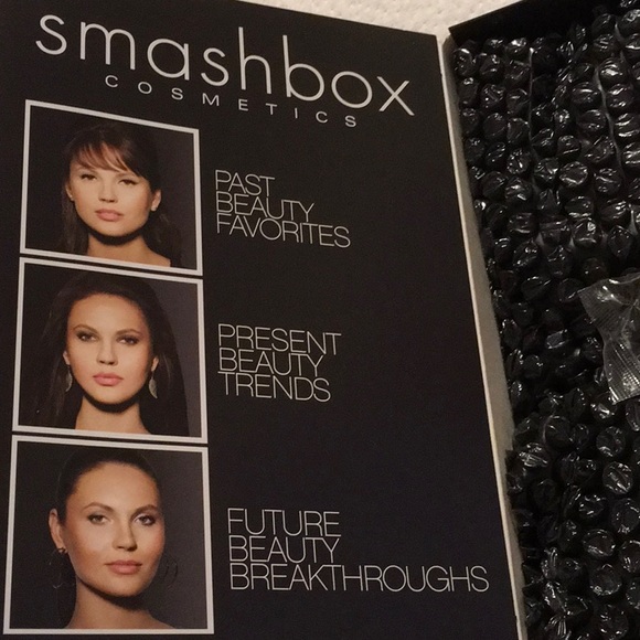 💜HOST PICK 💜Smashbox Past and Present Makeup Kit,NWT,NIB never opened - Picture 5 of 7